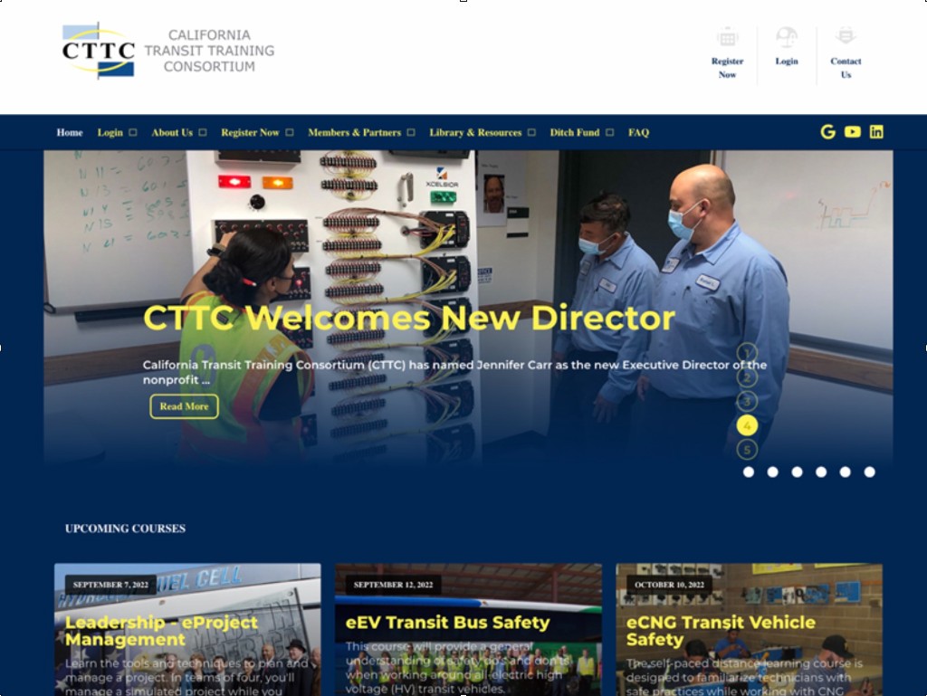 Legacy scrttc.com homepage with navy and gold branding, hero carousel, and upcoming courses grid